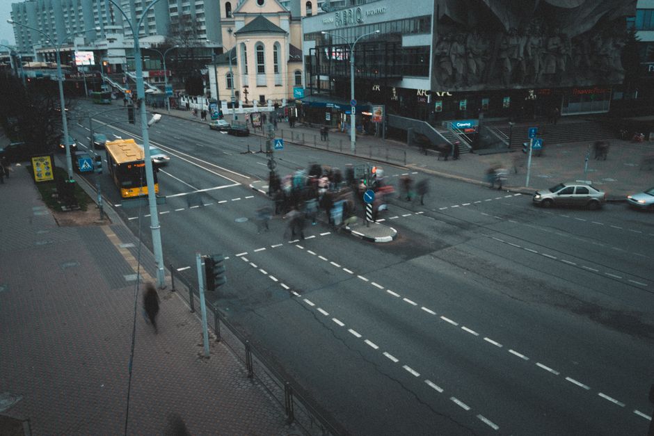 Tragiczny wypadek w Kowali: 75-latka zginęła po potrąceniu przez samochód