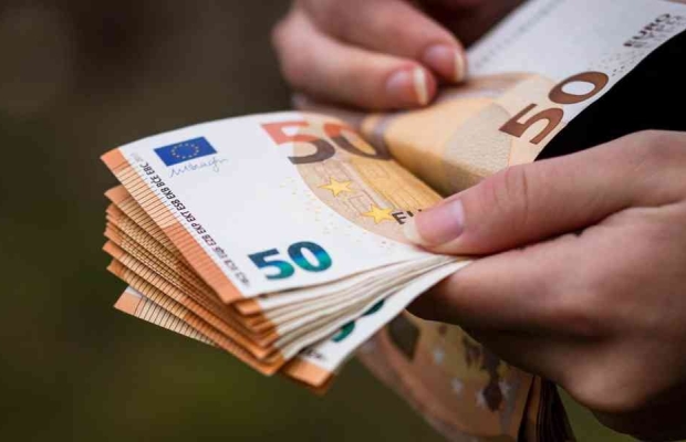 Pomoc finansowa Nickel